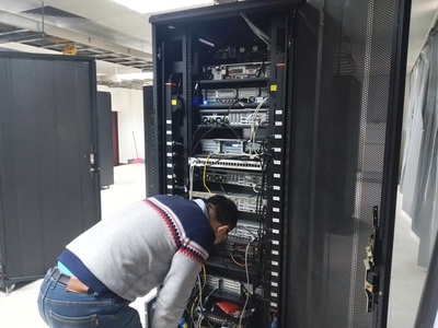 網(wǎng)絡(luò)與信息中心開(kāi)展元旦假期前校園一卡通系統(tǒng)安全檢查及信息系統(tǒng)運(yùn)行維護(hù)服務(wù)